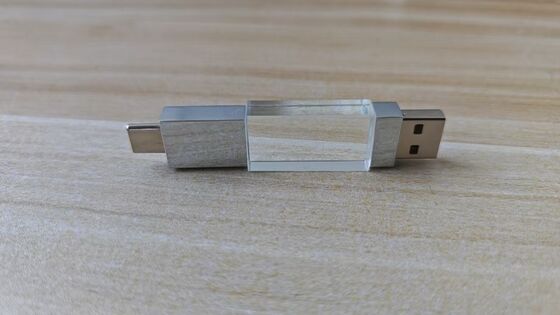 Crystal USB 3.0 USB A avec type C, lecture des deux ports très rapide, la partie en cristal peut graver le logo, la partie métallique peut logo laser à l'intérieur, avoir deux puces flash
