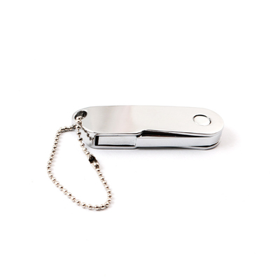 Un lecteur flash USB 2.0 en métal avec porte-clés, puce UDP rapide 32GB 64GB 128GB
