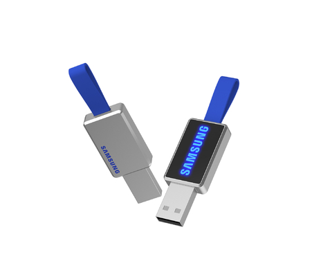 Un lecteur flash USB 3.0 avec une vitesse de lecture de 100 Mbps