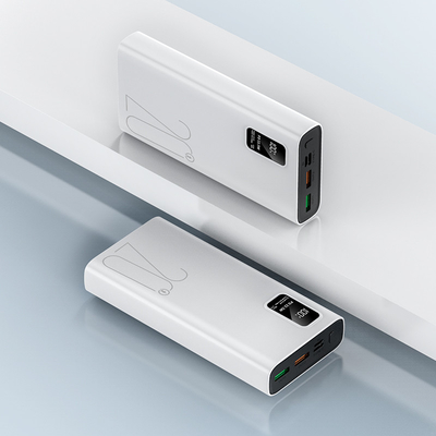 PC Portable Power Bank Batterie Blanc ou Noir Sortie 5V Pour la recharge du téléphone intelligent