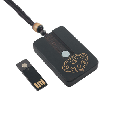 Le disque flash USB 3.0 d'érable est une solution durable et écologique pour vos besoins professionnels