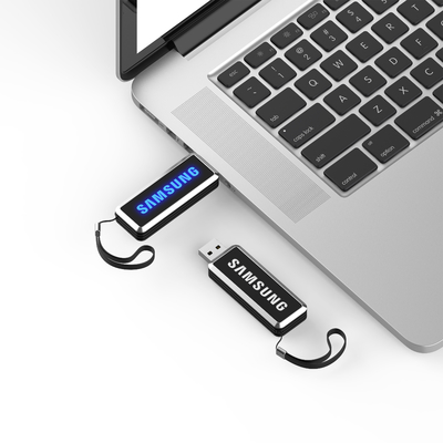 une lampe usb à LED de couleur brillante