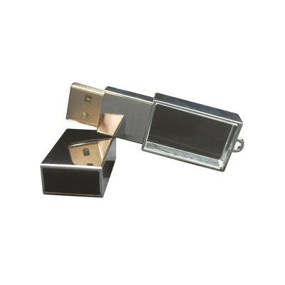Une lumière LED de cristal élégant avec un corps en métal et une vitesse de lecture USB 2.0 de 8 à 15 Mo/s