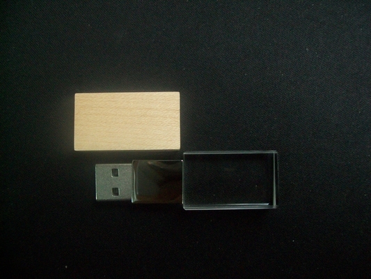 Une clé USB en cristal personnalisée avec des options de logo laser -50°C 80°C Température ambiante