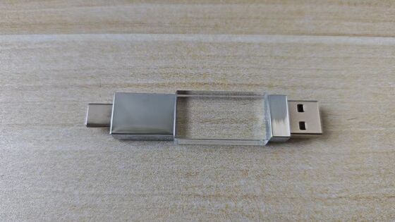 Crystal USB 3.0 USB A avec type C, lecture des deux ports très rapide, la partie en cristal peut graver le logo, la partie métallique peut logo laser à l'intérieur, avoir deux puces flash