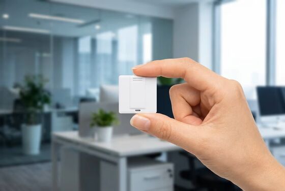 Prise en charge de clés USB de carte de crédit personnalisées gratuites avec 1 an de garantie offrant des solutions de stockage numérique sécurisées