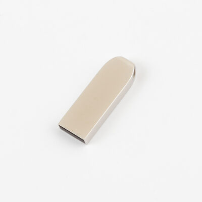 Clé USB en métal avec vitesse USB 3.0, résistante à l'eau et logo gravé au laser pour le stockage sécurisé de données