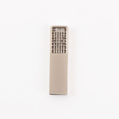 Vitesse d'écriture 2.0 Vitesse 5-10 Mo Disque flash USB métallique Personnalisé Lire le logo USB 2.0 Vitesse 8-15 Mo Dispositif de stockage durable