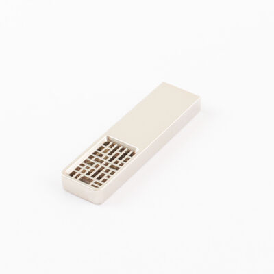 Vitesse d'écriture 2.0 Vitesse 5-10 Mo Disque flash USB métallique Personnalisé Lire le logo USB 2.0 Vitesse 8-15 Mo Dispositif de stockage durable