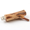 La racine d'arbre forme le logo de gaufrage de la clé USB en bois 256 Go