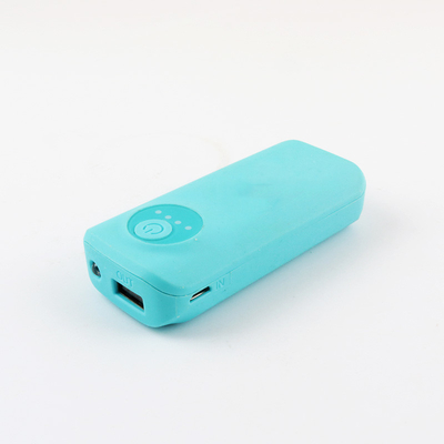 Batterie portative en plastique d'ion de la banque 2400MAH 18650 Li de puissance de lumière de LED