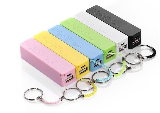 La publicité batterie de la banque 2600MAH 3000MAH 18650 en plastique de puissance de cadeau de style de la pleine