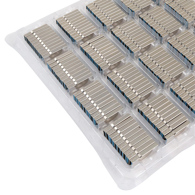 Accès rapide aux données avec puce flash USB avec circuit imprimé à contre-choc