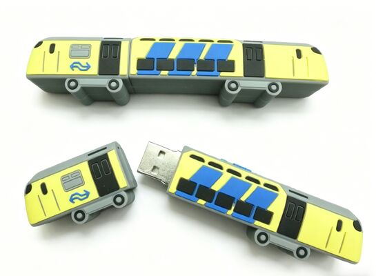 Un personnage de dessin animé en forme de train Un lecteur flash usb en PVC Un lecteur flash usb en métro