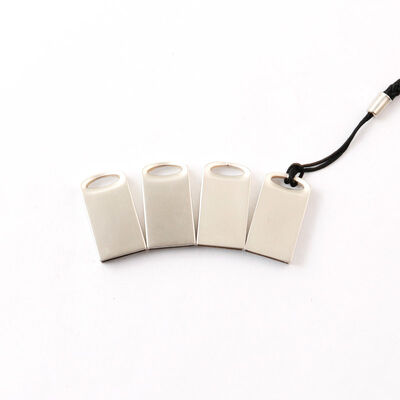 Usb en métal avec le logo de laser de lecteur flash d'Usb en métal de porte-clés suivent la conception adaptée aux besoins du client