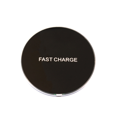 Le chargeur sans fil multifonctionnel de remplissage rapide 98x6MM en plastique gravent le logo